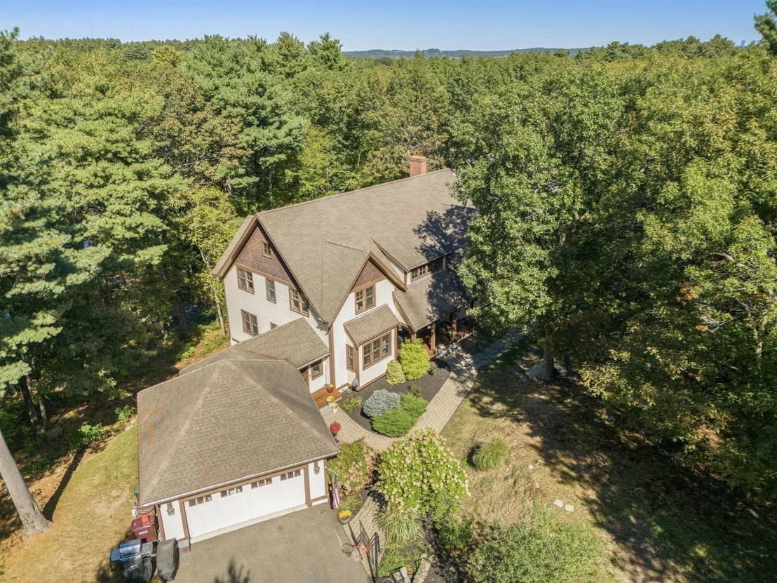 Photo of 250 Meadowbrook Road