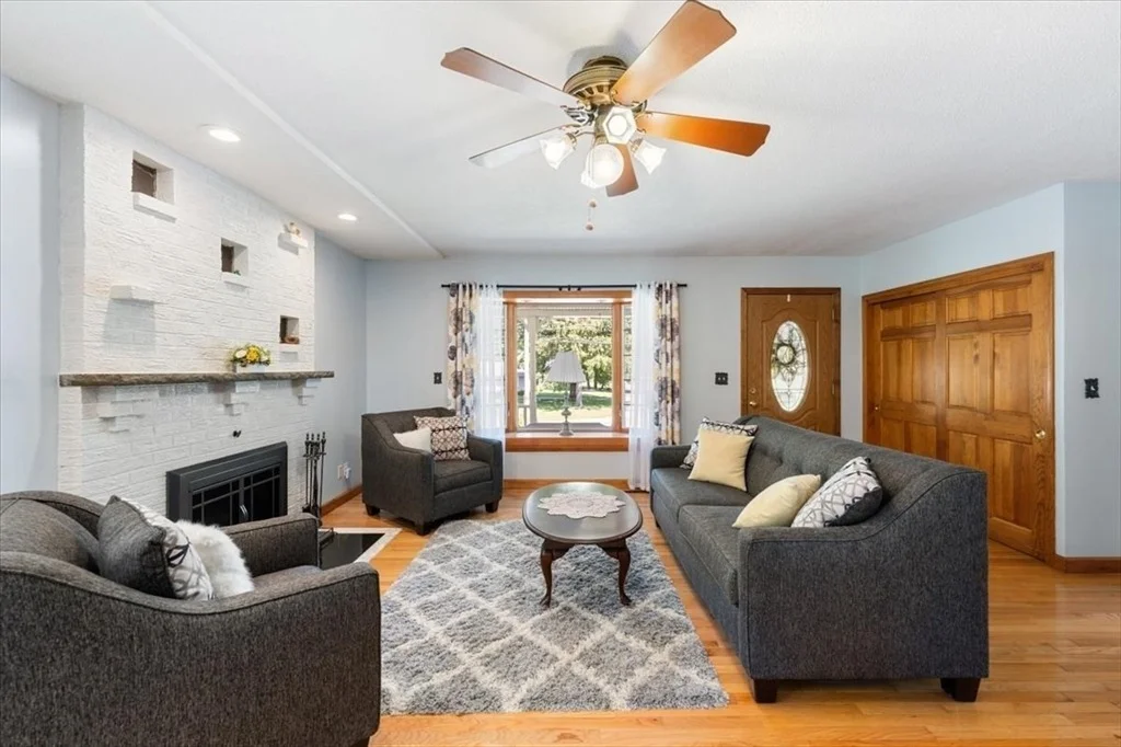 Photo of 472 Potter Rd.