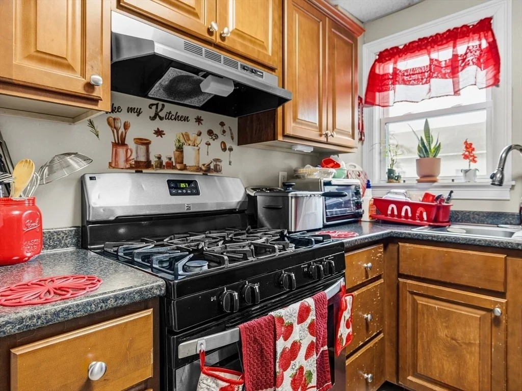 Photo of 52 Lapham St.