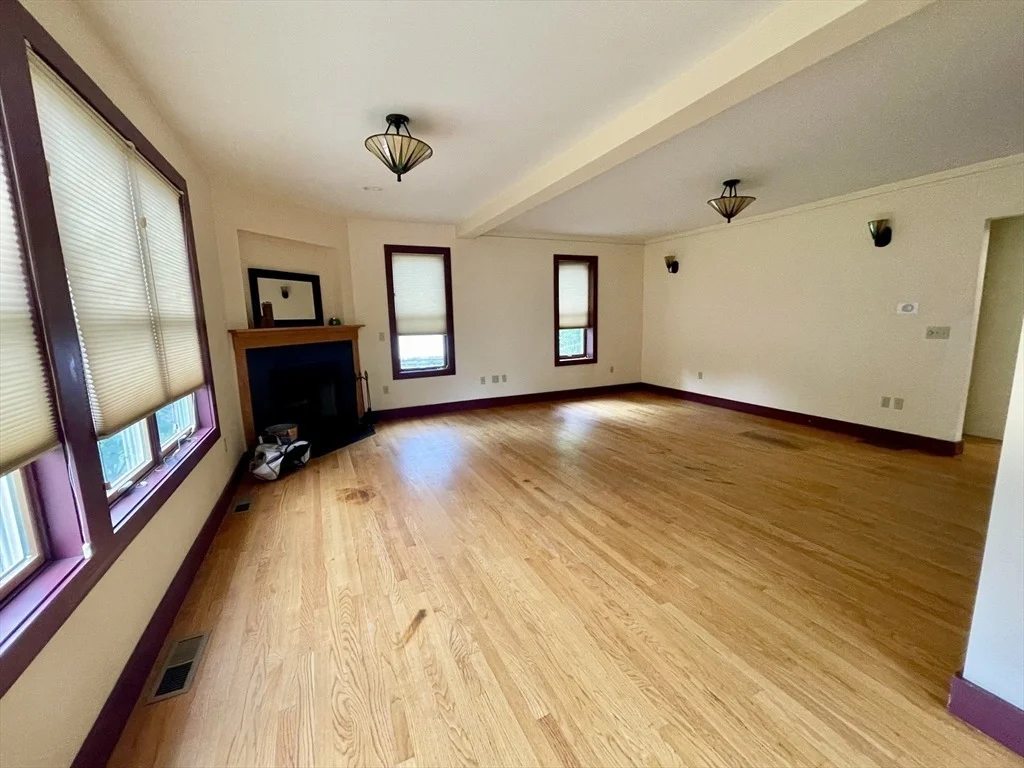 Photo of 30 Landy Ave