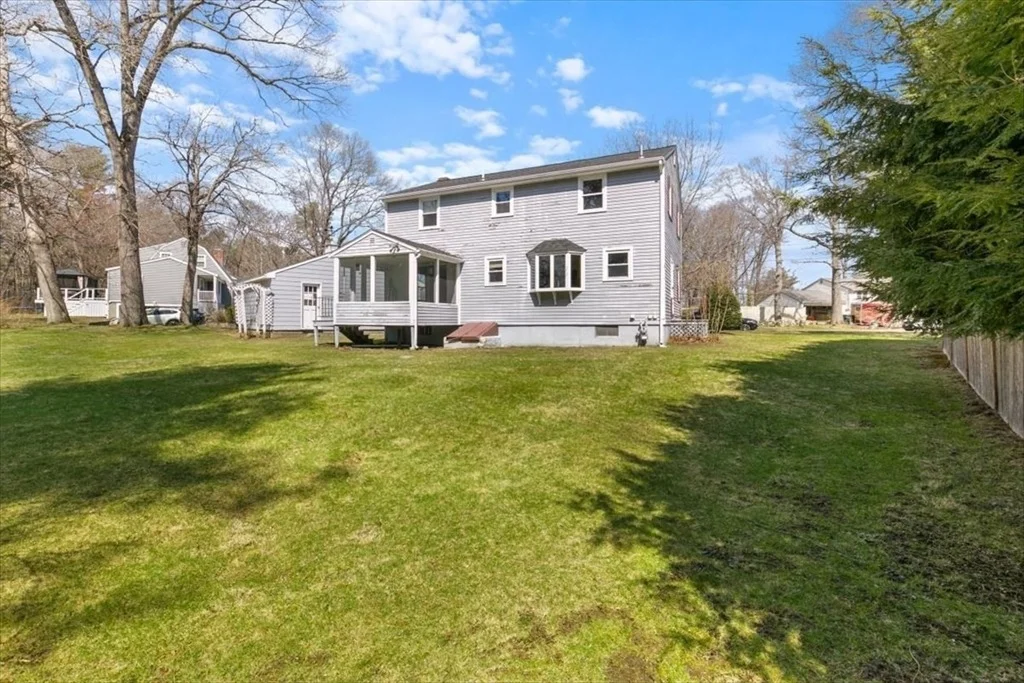 Photo of 21 Bayberry Rd