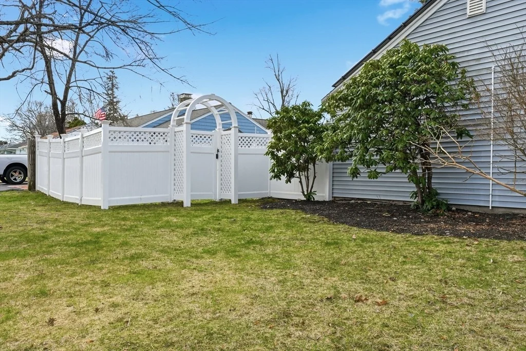 Photo of 19 Brookfield Circle