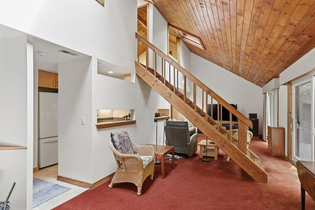 Photo of 39 Hog Hill Road
