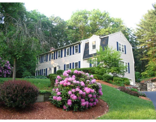 Photo of 12 Whispering Pines Dr