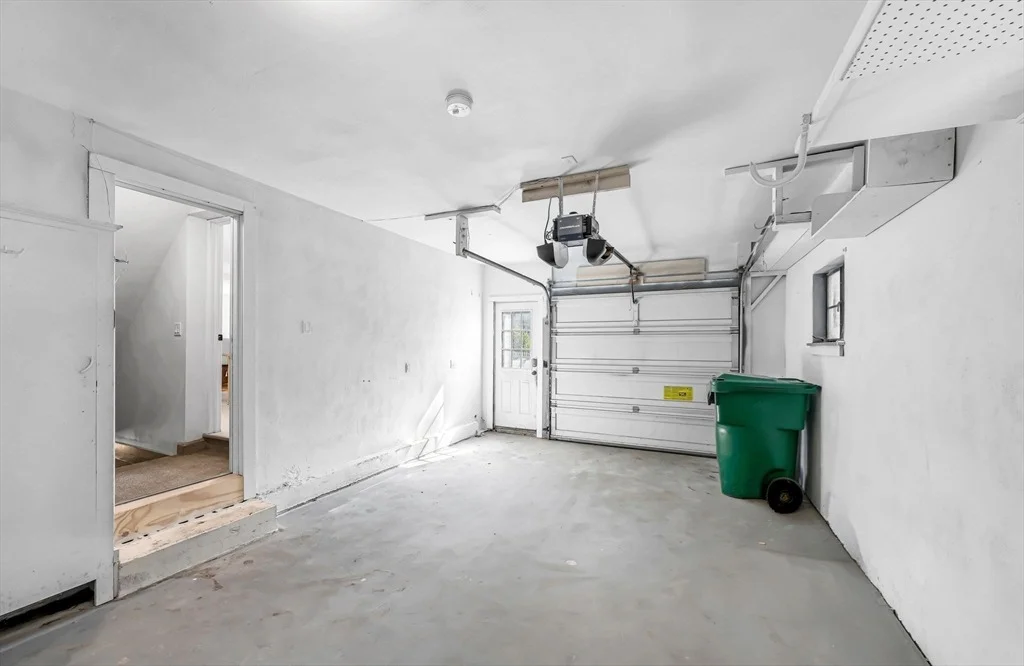 Photo of 115 Saint James Ave