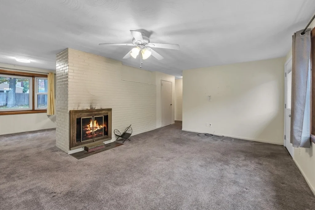 Photo of 15 Fairbrook Rd