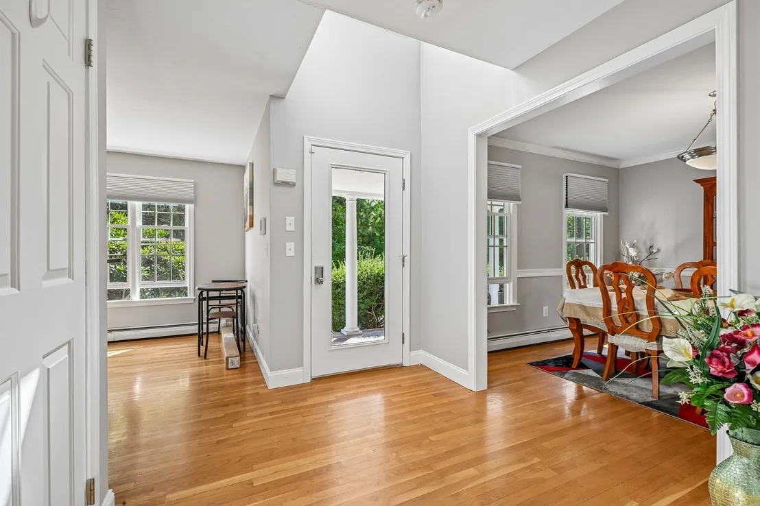 Photo of 8 Tiffany Rd
