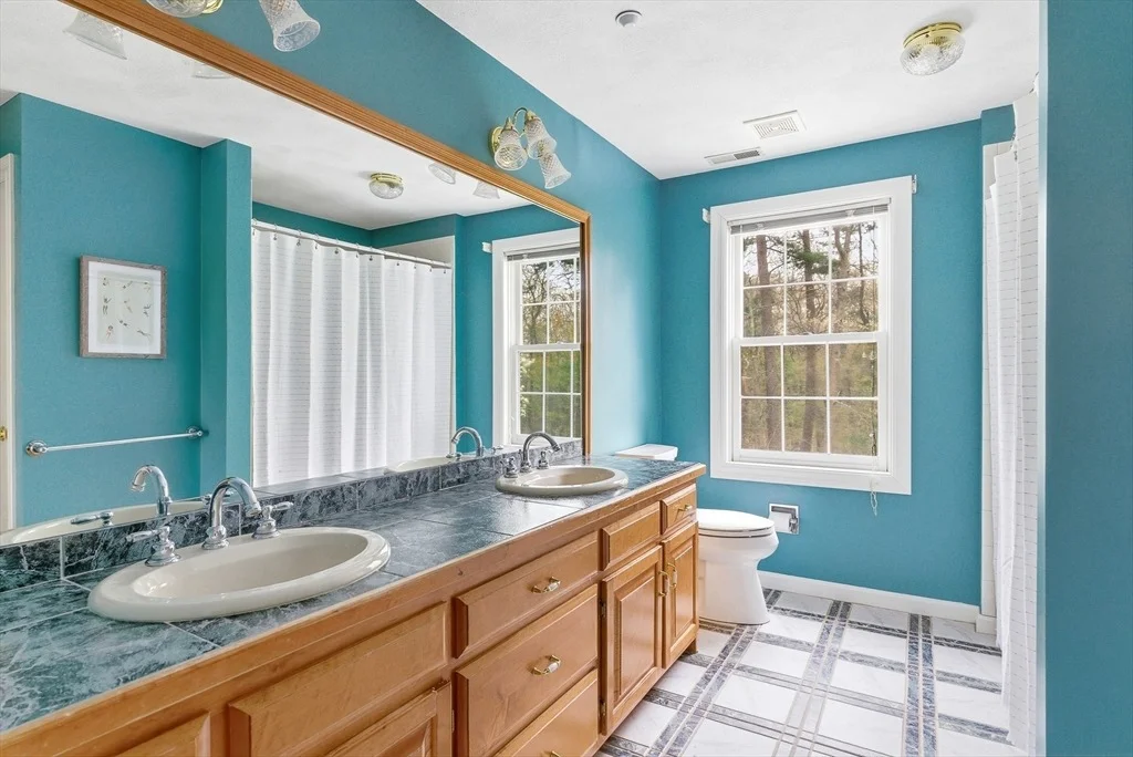 Photo of 8 Charles Davis Dr