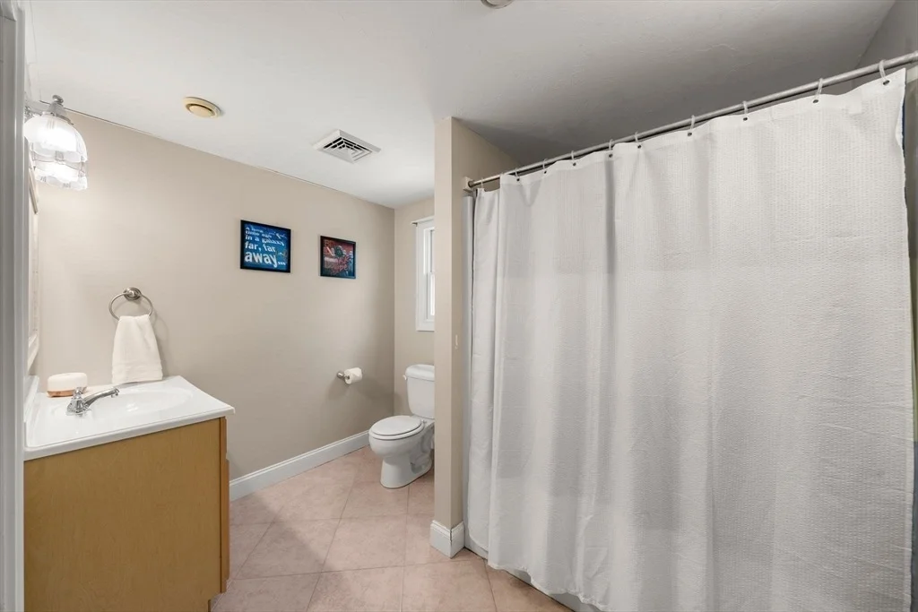 Photo of 302 Ames Way