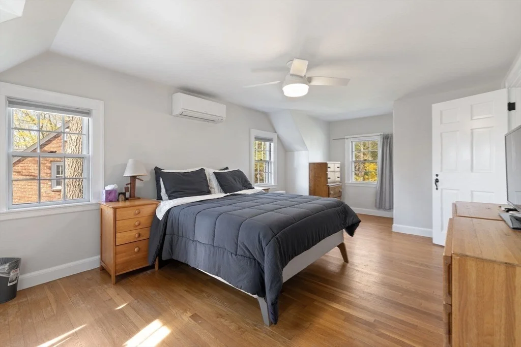 Photo of 64 Gayland Rd