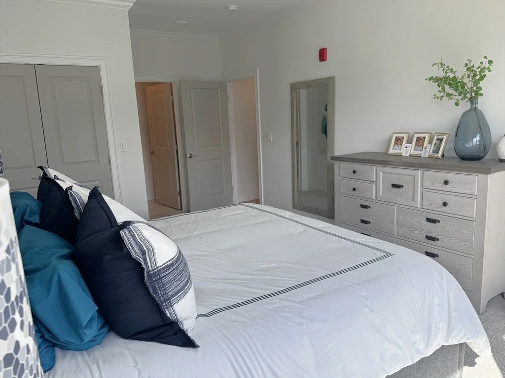 Photo of Unit 307 at 1 Revolution Way