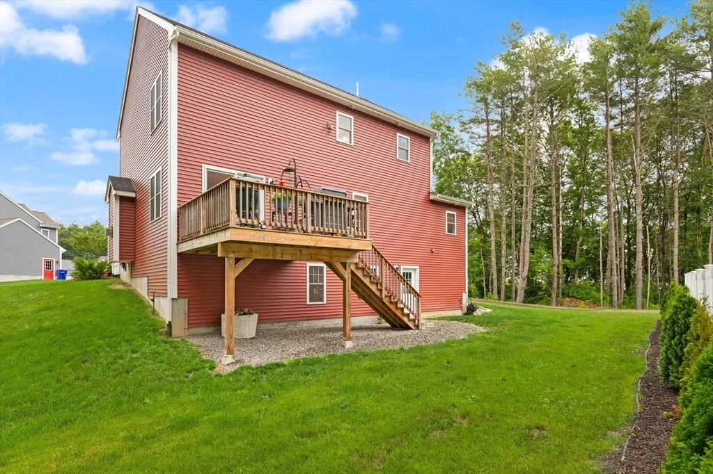 Photo of 187 Run Brook Cir