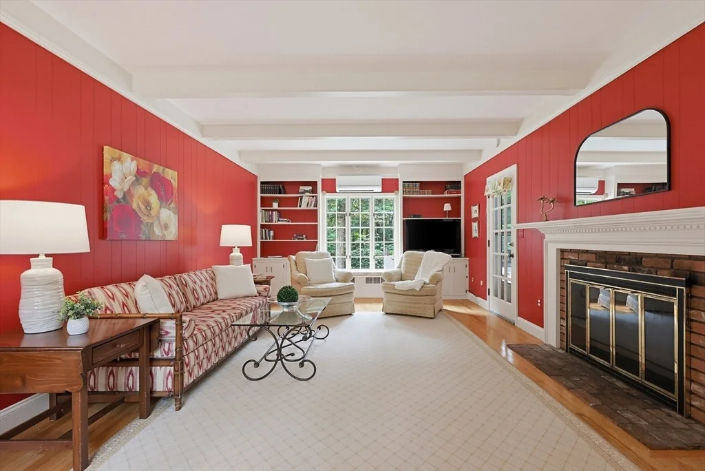 Photo of 32 Thayer Farm Rd