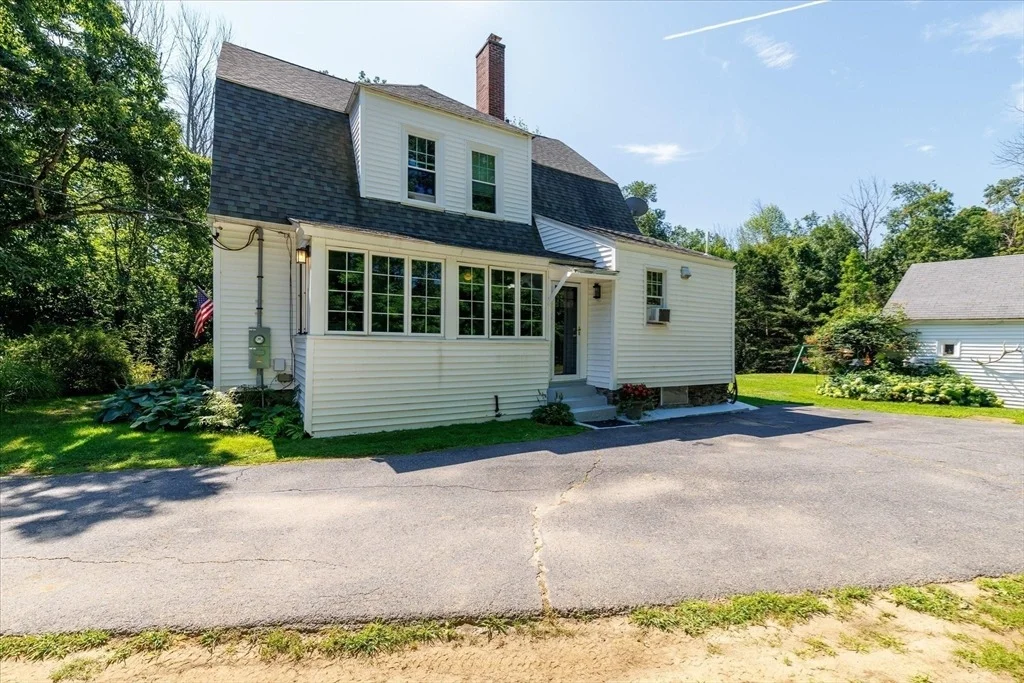 Photo of 260 Worcester Road
