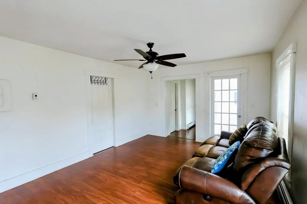 Photo of 98 Drury Ave