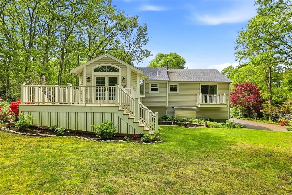 Photo of 17 Briggs Ave