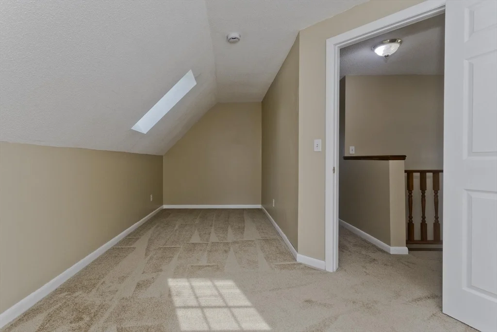 Photo of 85 Edgewater Rd