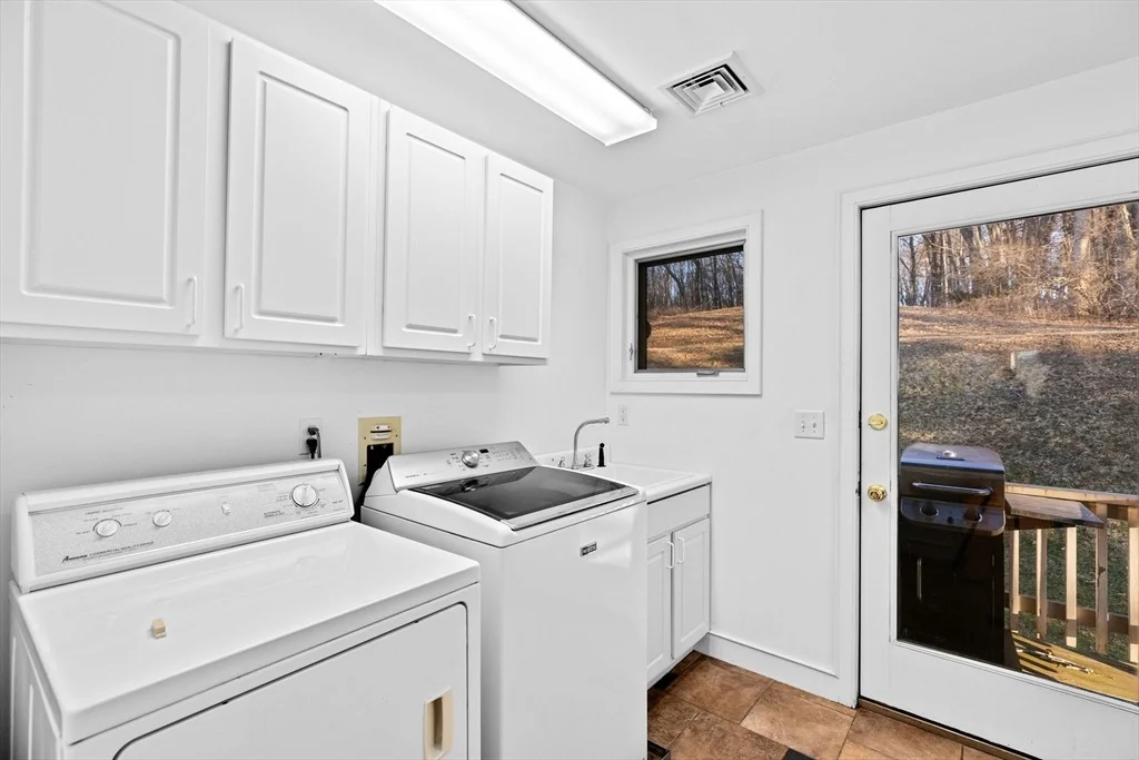 Photo of 56 River Rd