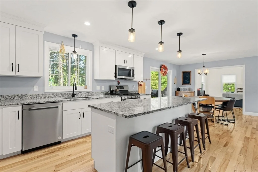 Photo of 17 Pond Edge Trl