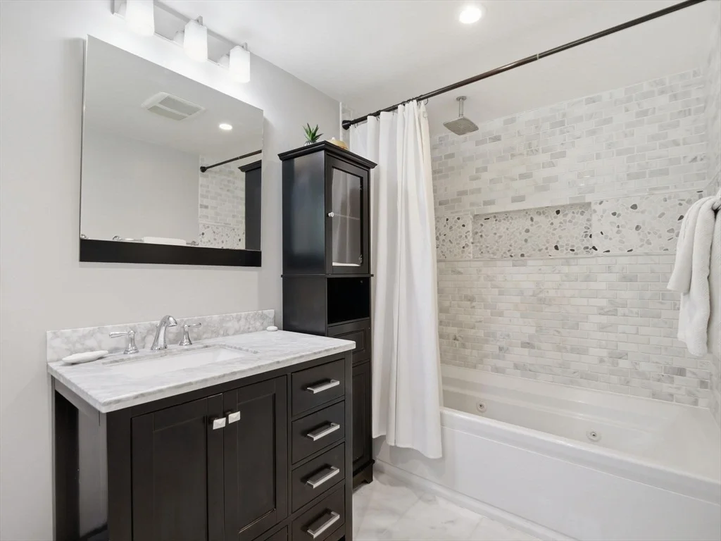 Photo of 4 Donny Dr