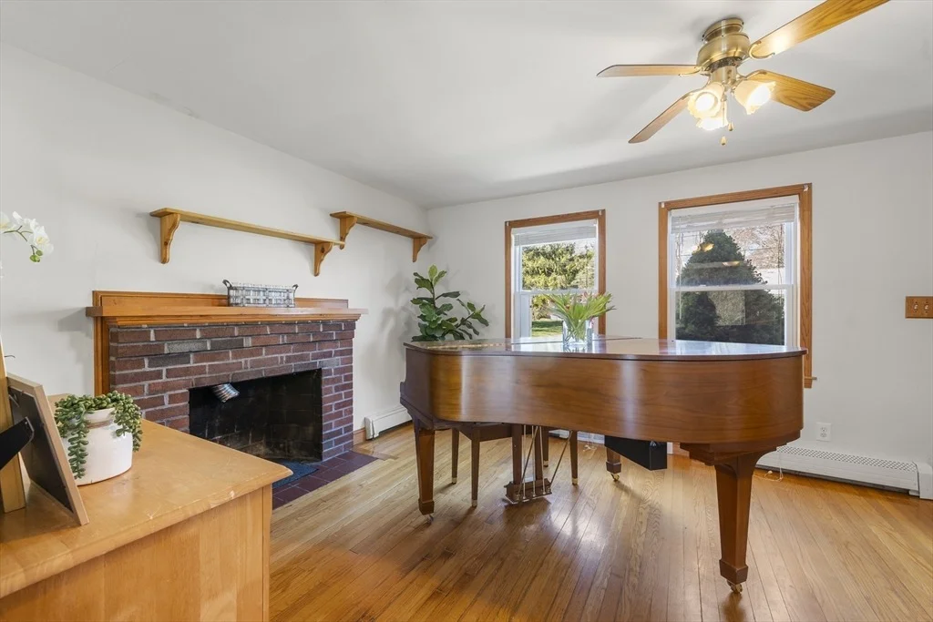 Photo of 1 Fisher Rd