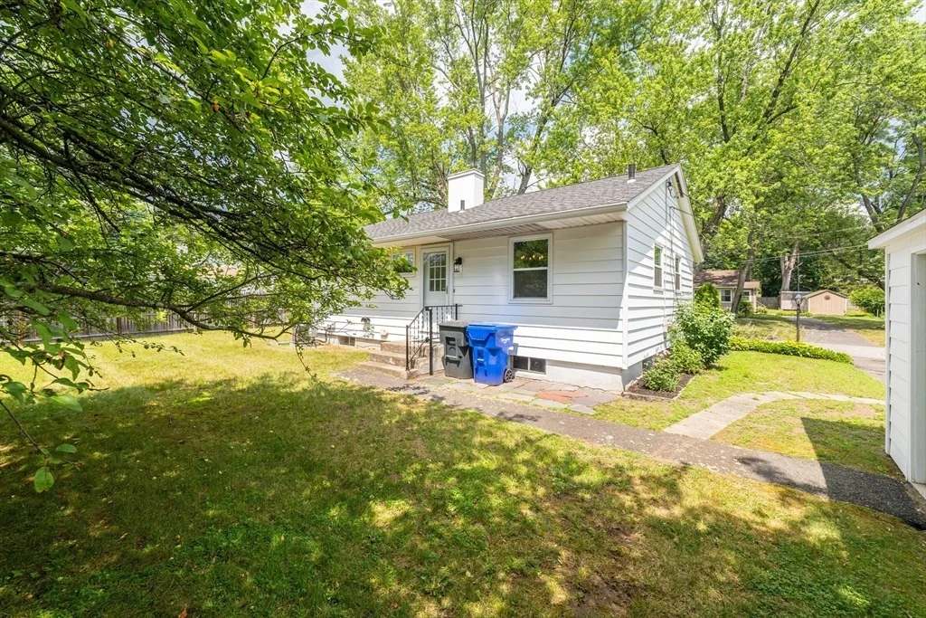 Photo of 24 Higgins St