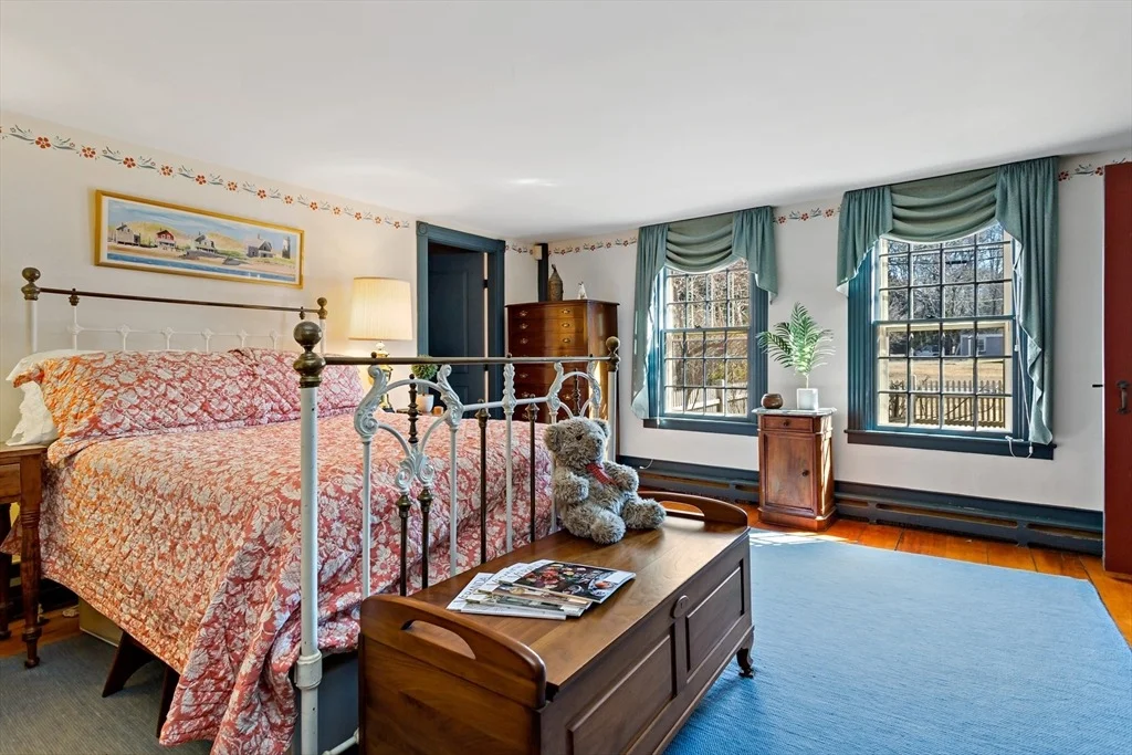 Photo of 303 Phinney's Lane