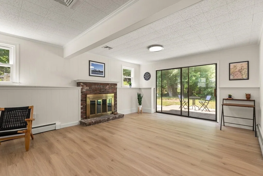 Photo of 35 Rustic Dr
