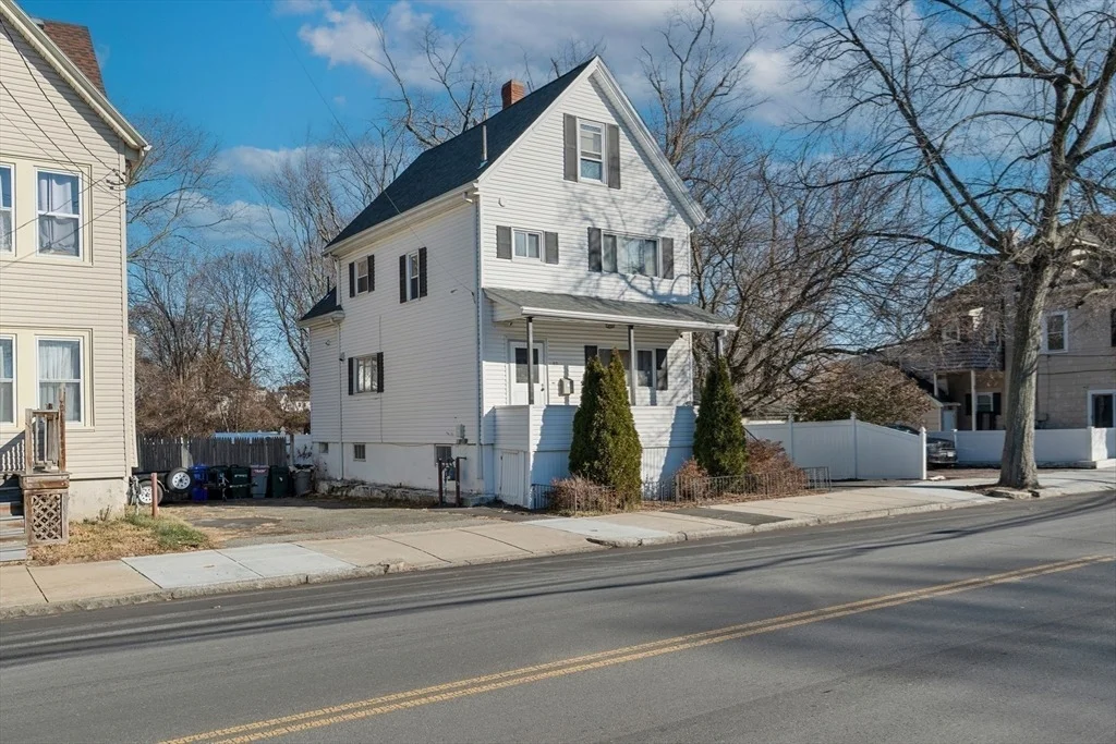 Photo of 32 Beach Street