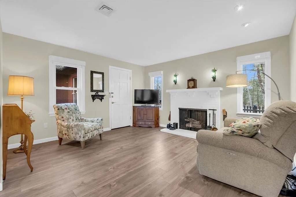 Photo of 16 Ridgewood Rd