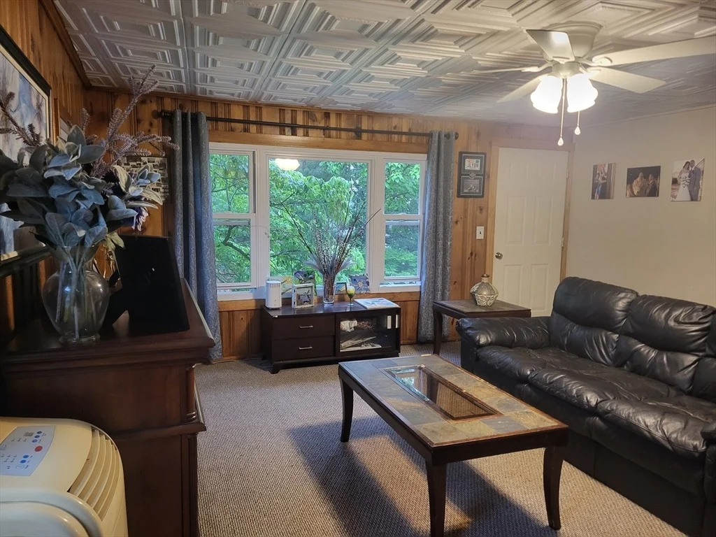 Photo of 39 Cheever Rd