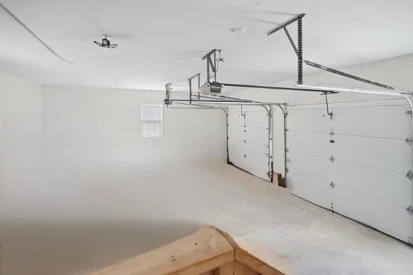 Photo of 1048 Main Rd
