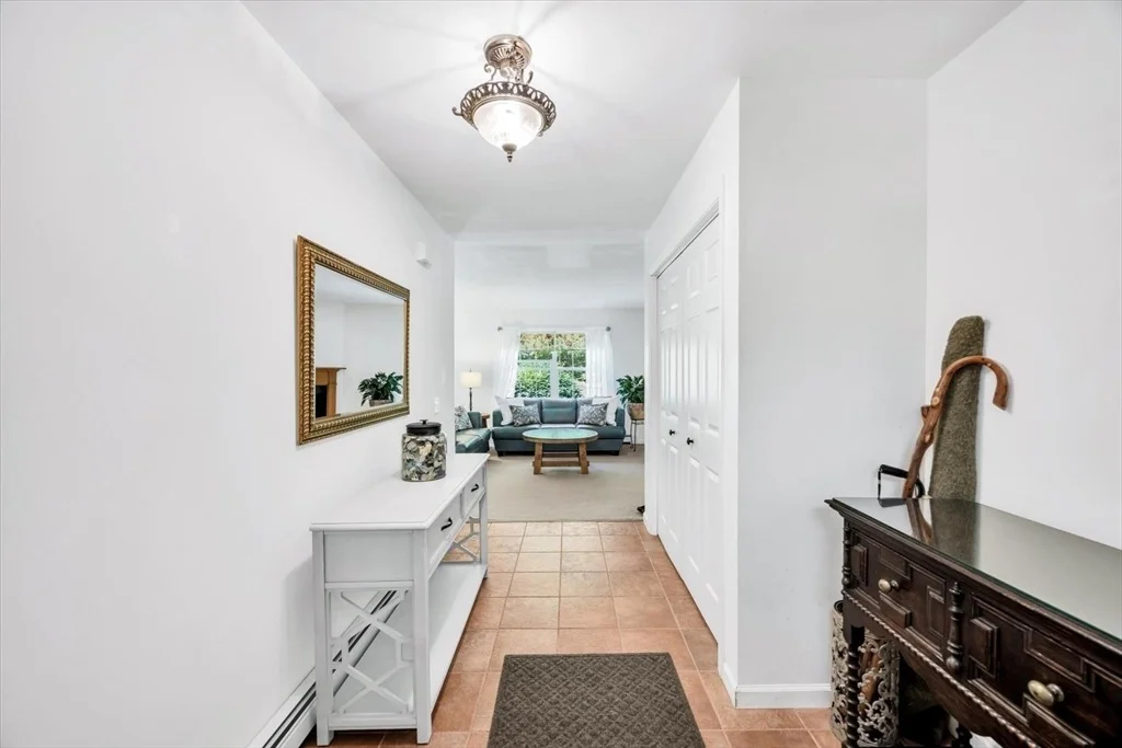 Photo of 49 Thousand Oaks Dr