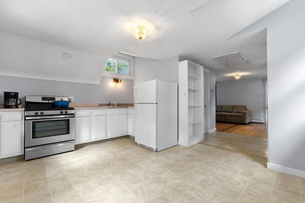 Photo of 6 Pew Ave