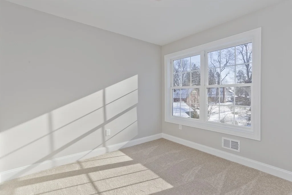 Photo of 37 Ontario St