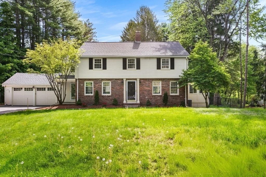 Photo of 30 Meadow Dr