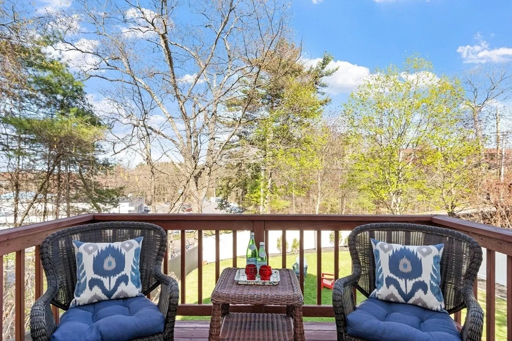 Photo of 5 Westside Dr