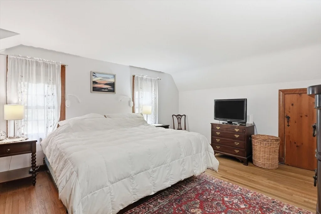 Photo of 10 Lenway Rd