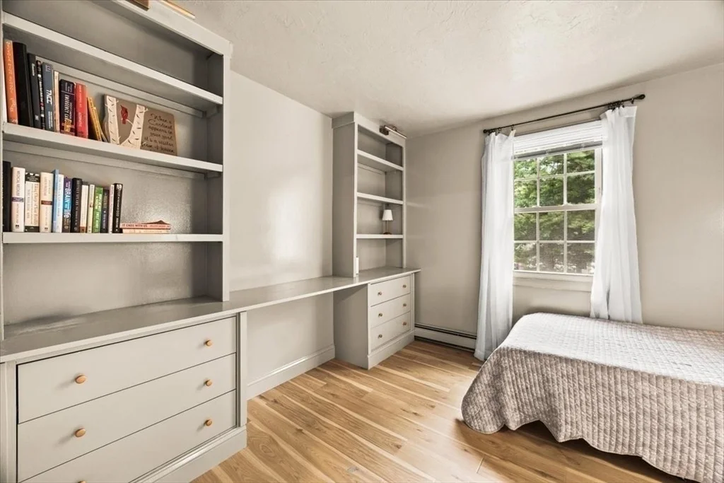 Photo of 758 King St