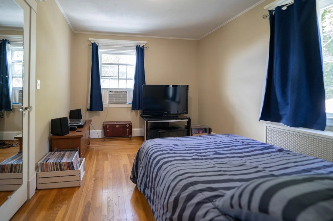 Photo of 55 Akin St
