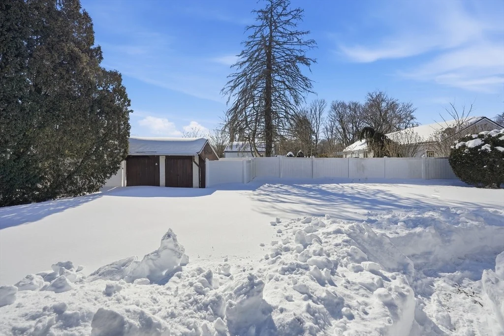 Photo of 144 River Rd