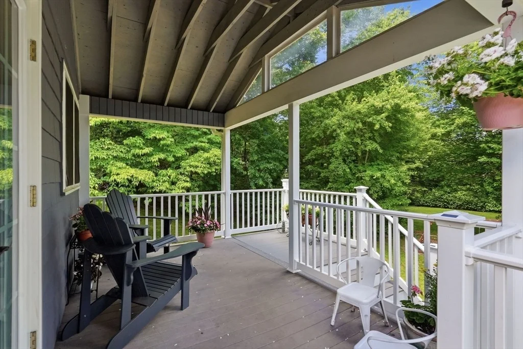Photo of 5 Stanford Dr