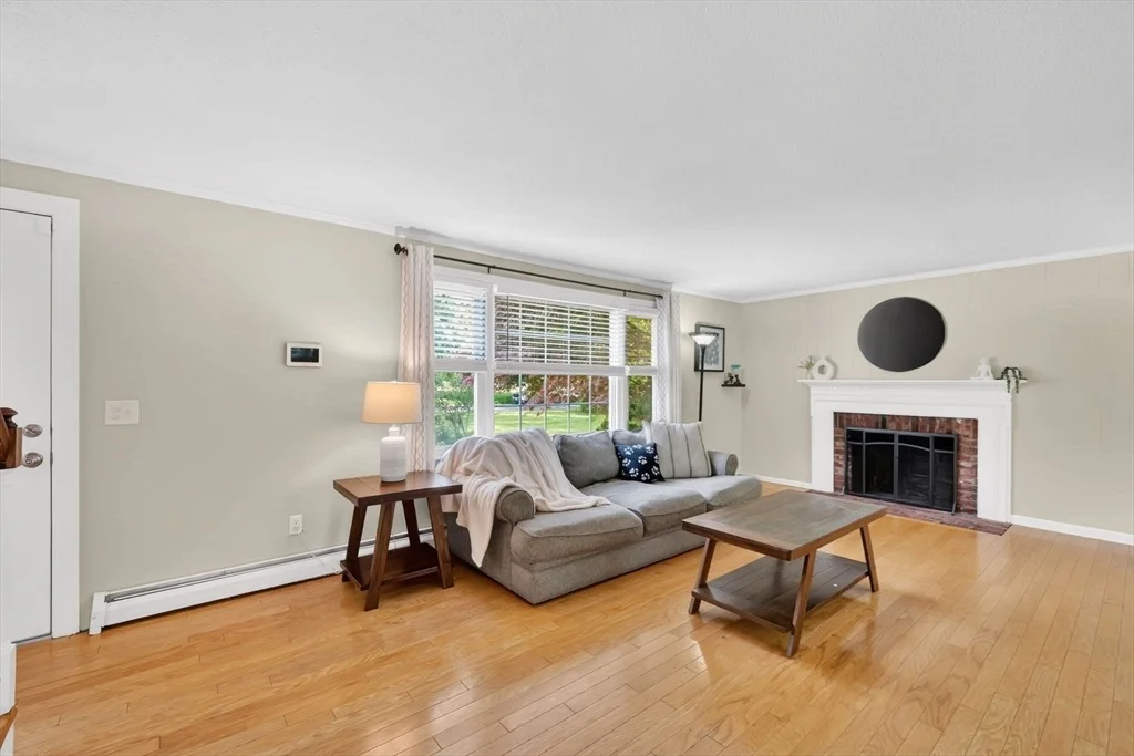 Photo of 51 Lantern Ln