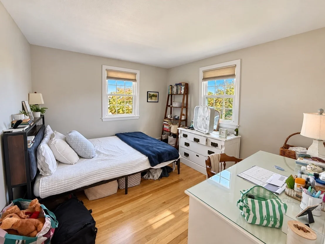 Photo of 15 Puritan Rd