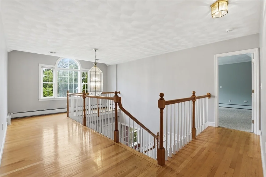 Photo of 4 Farnham Circle