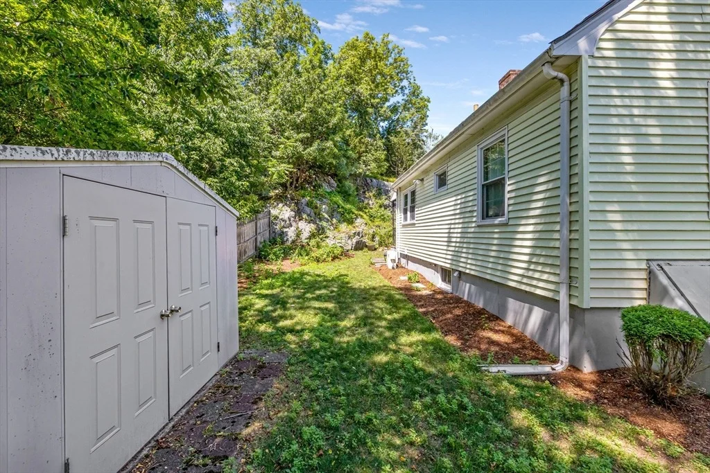 Photo of 38 Cutter Hill Rd