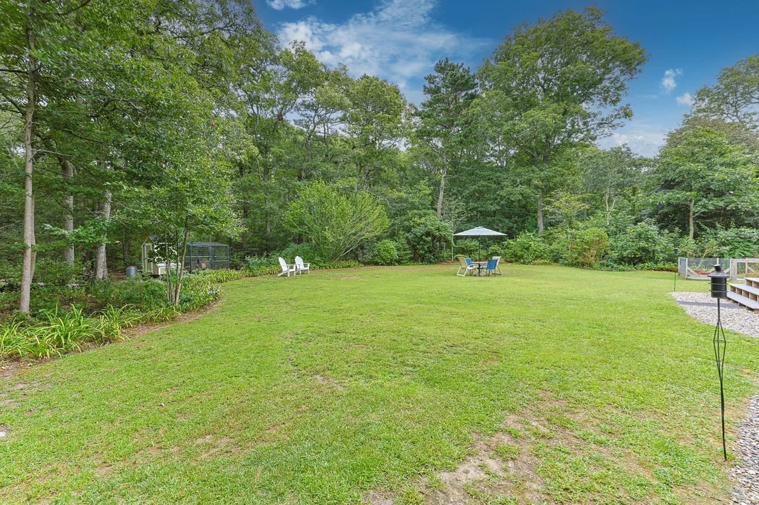 Photo of 34 Commodore Ln