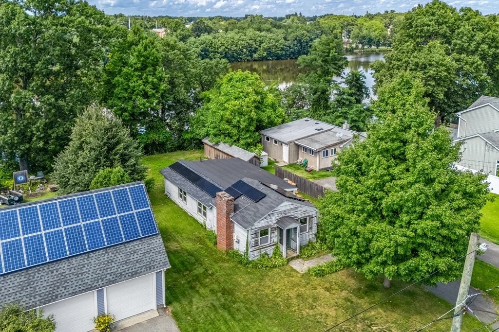 Photo of 162 Arcadia Blvd