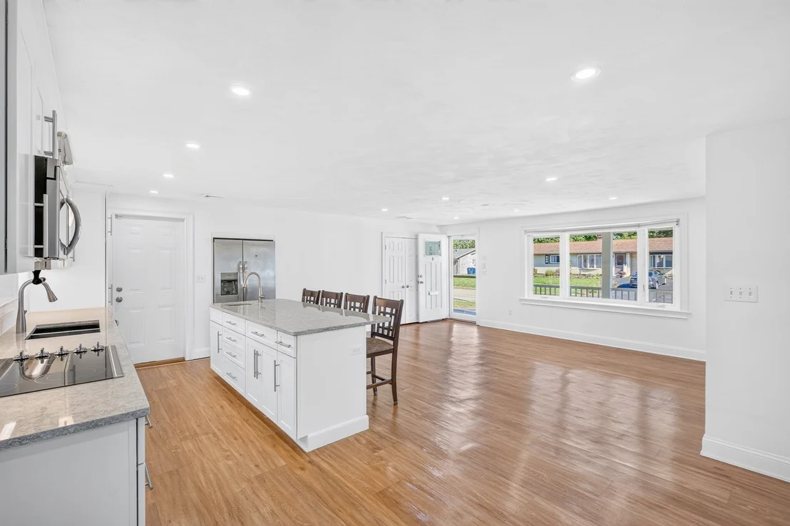 Photo of 15 Roger Rd