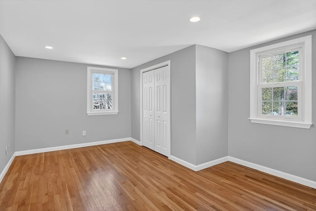 Photo of 125 Hemlock Dr